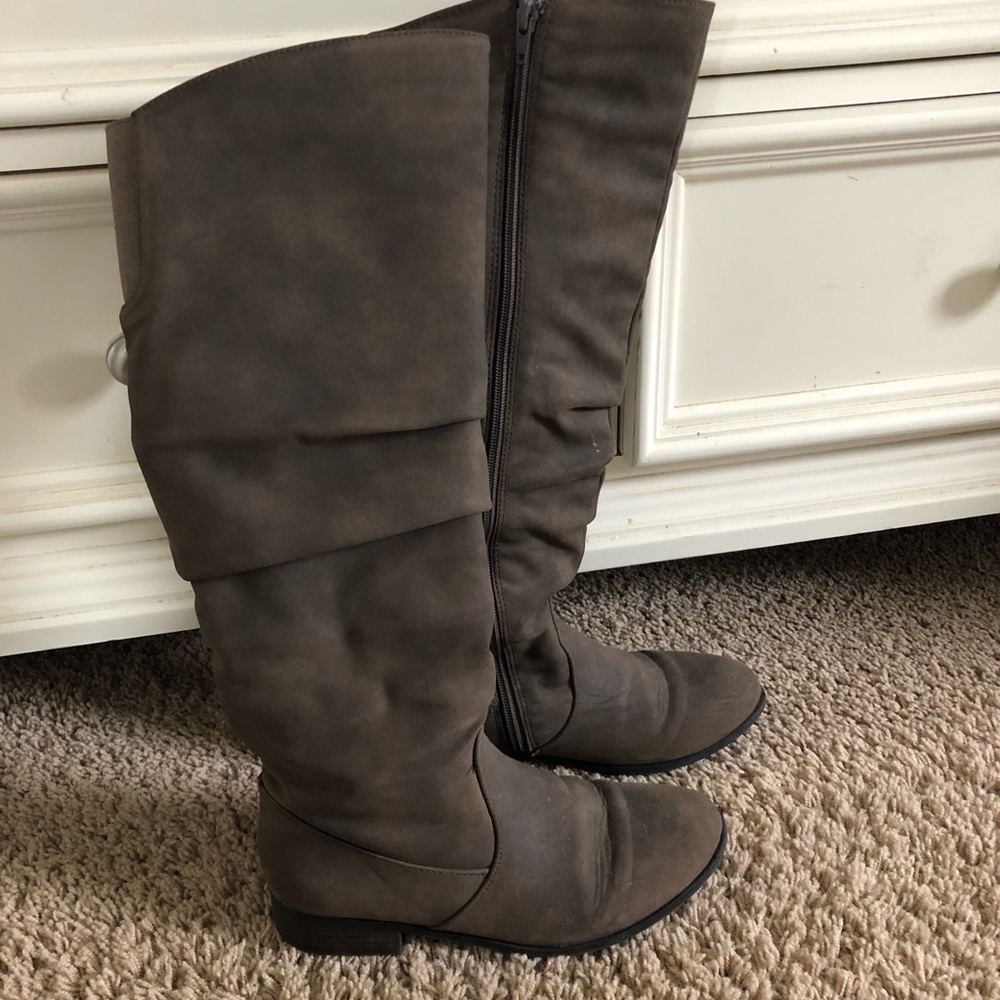Women’s knee high boots
